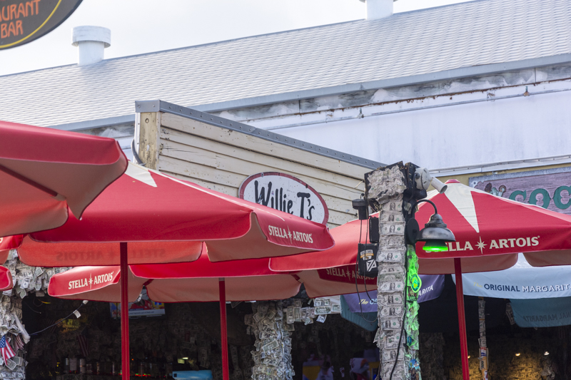 Willie T's